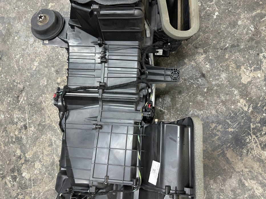 2023 2024 FORD F350 F250 DIESEL 6.7L HEATER CORE BOX HVAC OEM PC3H-19B555-SG