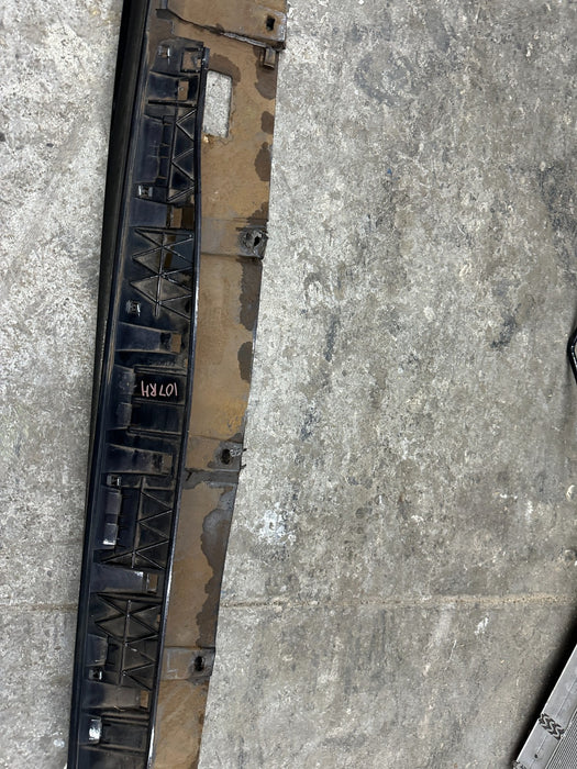 2014 AUDI R8 RIGHT PASSENGER SIDE SKIRT ROCKER PANEL OEM 420 853 856 ~MINOR WEAR