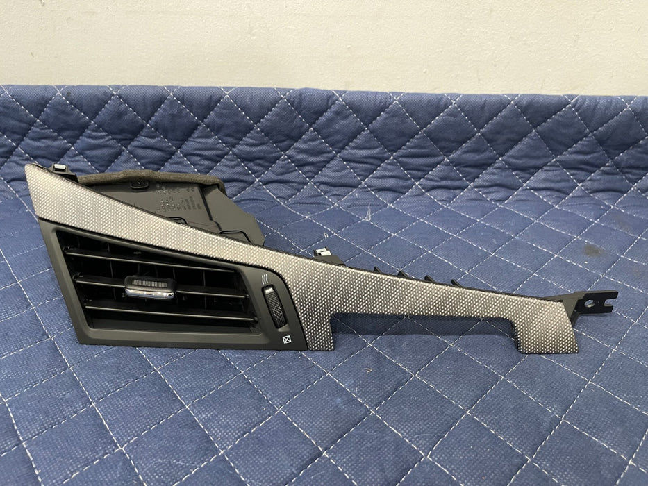 2017 INFINITI Q50 RED SPORT PASSENGER RIGHT SIDE DASH DASHBOARD AIR VENT OEM