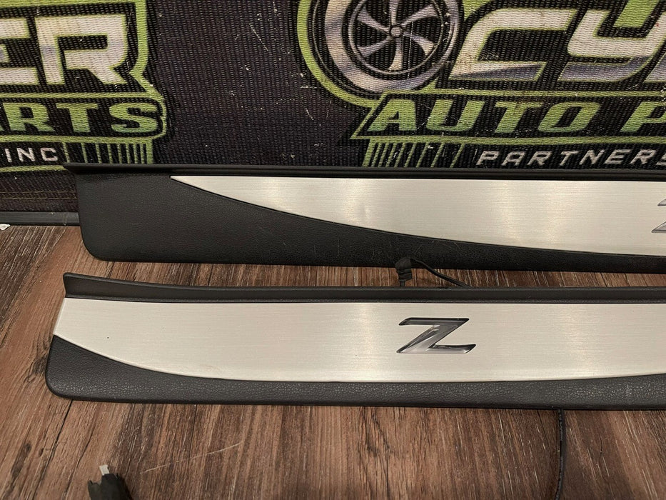 2018 NISSAN 370Z NISMO LEFT RIGHT ILLUMINATED KICK PLATES W/ HARNESS OEM (READ