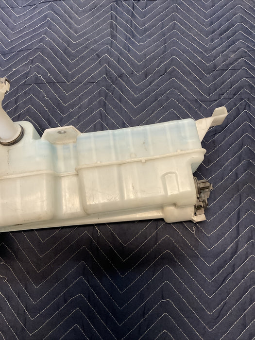 2016-2019 NISSAN TITAN XD 5.0 CUMMINS DIESEL WINDSHIELD WASHER TANK OEM