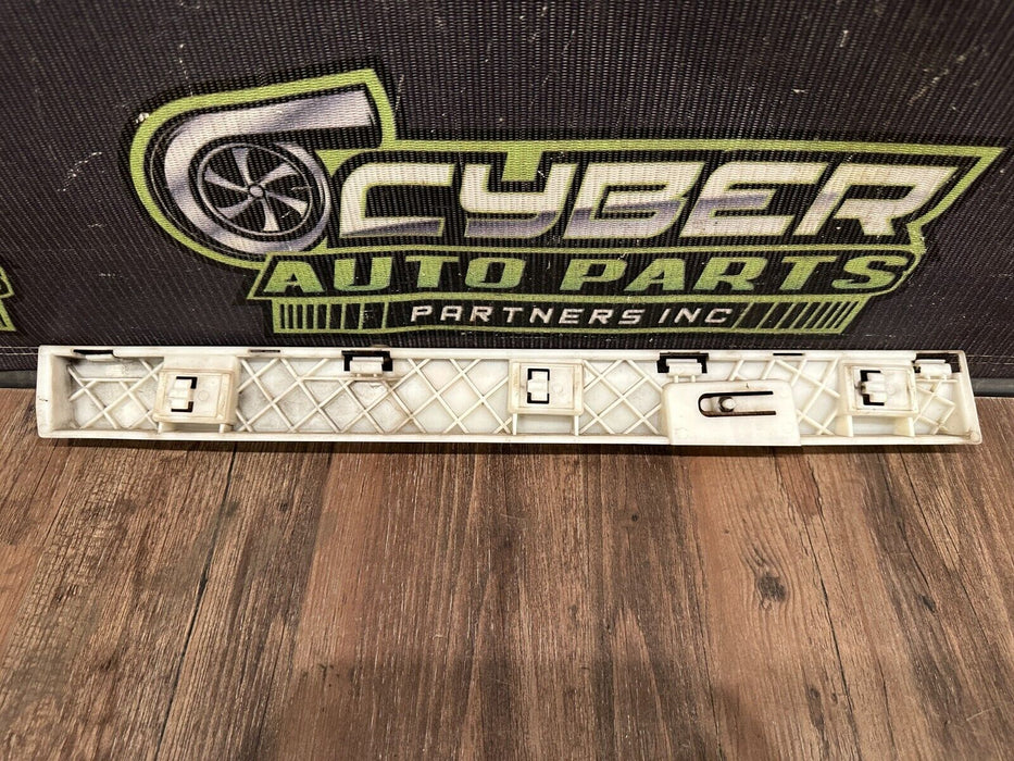 2020 BMW M4 F82 RIGHT ROCKER MOLDING SUPPORT BRACKET OEM 51 77 8 054 321