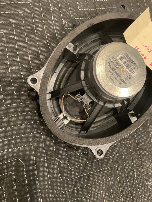 2016 NISSAN TITAN XD CREW FRONT RIGHT DOOR SPEAKER 28157-EZ00A OEM