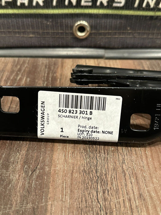 2017-2018 AUDI R8 FRONT DRIVER LEFT BLACK HOOD HINGE OEM GENUINE *BRAND NEW*