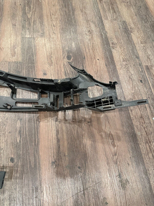 2017 MERCEDES-BENZ C63 AMG CONV FRONT BUMPER DRIVER LEFT SIDE MOUNT OEM