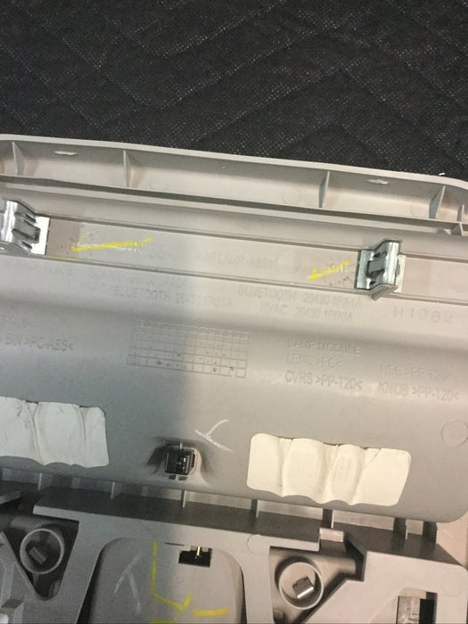 2016 NISSAN TITAN OVERHEAD CONSOLE TRIM DOME ROOF LIGHT OEM