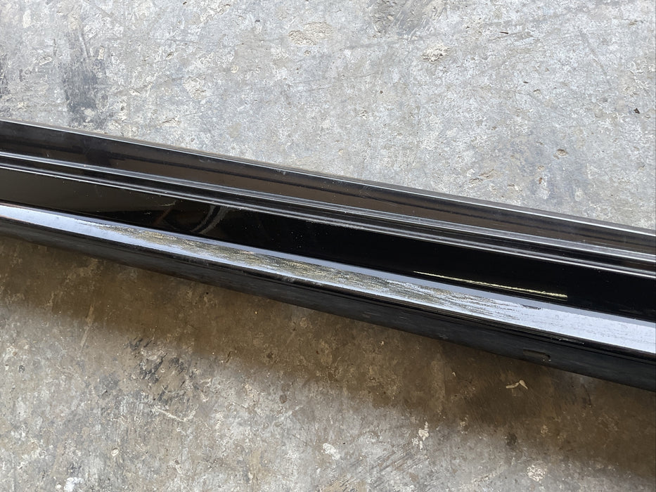 2017 MERCEDES AMG C63S ROCKER MOULDING SIDE SKIRTS RIGHT SIDE OEM~MINOR DAMAGE~