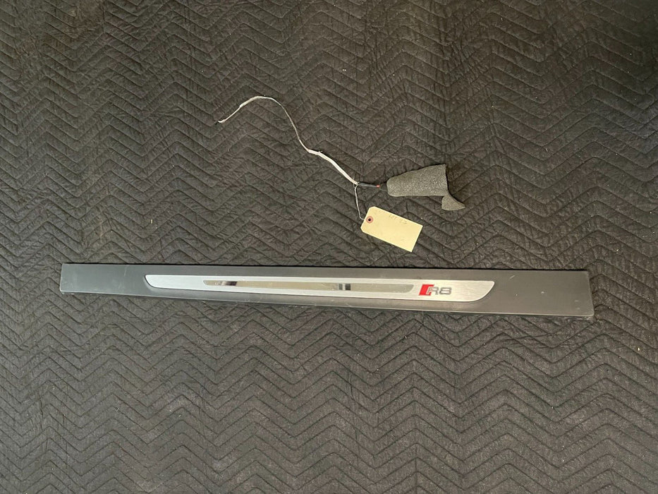 2017 AUDI R8 LH DRIVER SIDE KICK PLATE PANEL OEM