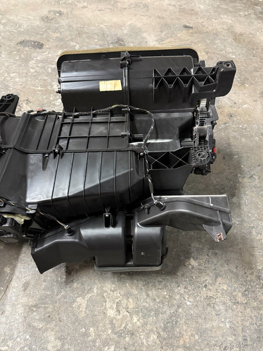 2017-2019 FORD F350 F450 DIESEL 6.7L HEATER CORE BOX HVAC OEM GL3H-19B555-FR