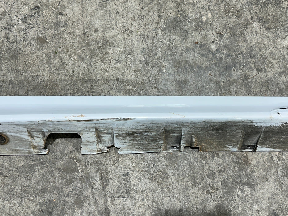 2017 AUDI R8 SPYDER RIGHT SIDE SKIRT ROCKER PANEL OEM *DAMAGE 8,9,13*
