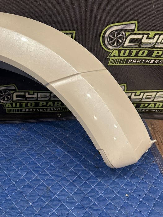 2017-2019 FORD F350 F450 DUALLY FRONT LEFT FENDER FLARE OEM (UG)