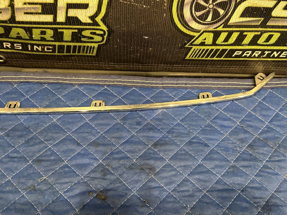 2017-2019 FORD F250 F350 F450 LIMITED GRILLE LOWER TOP TRIM OEM *SL WEAR #8*