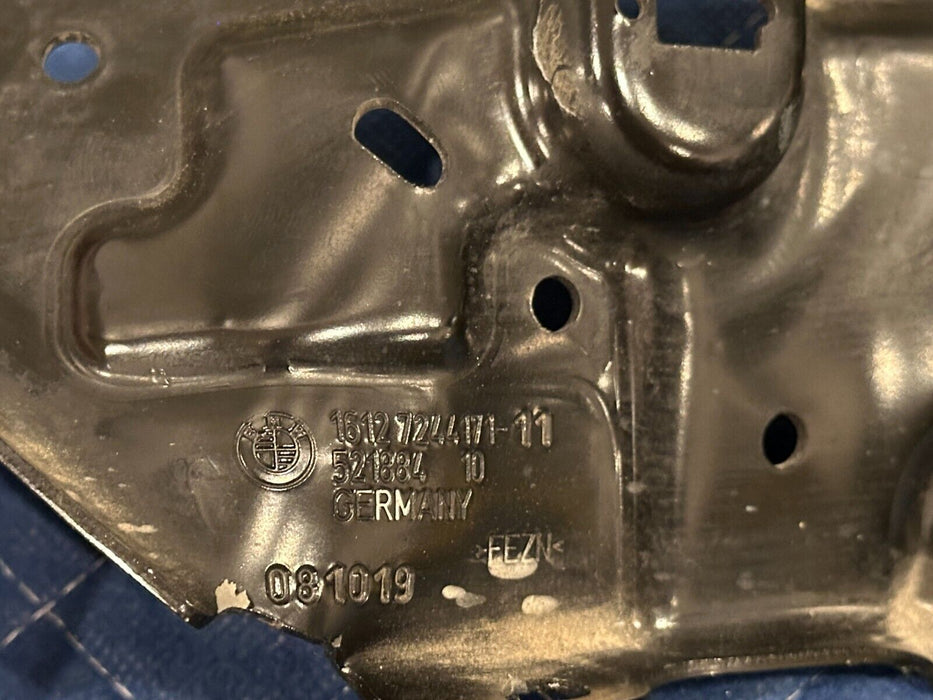 2015-2020 BMW M4 F82 GUARD FUEL PLATE BRACKET 16127244171 16 12 7 244 171