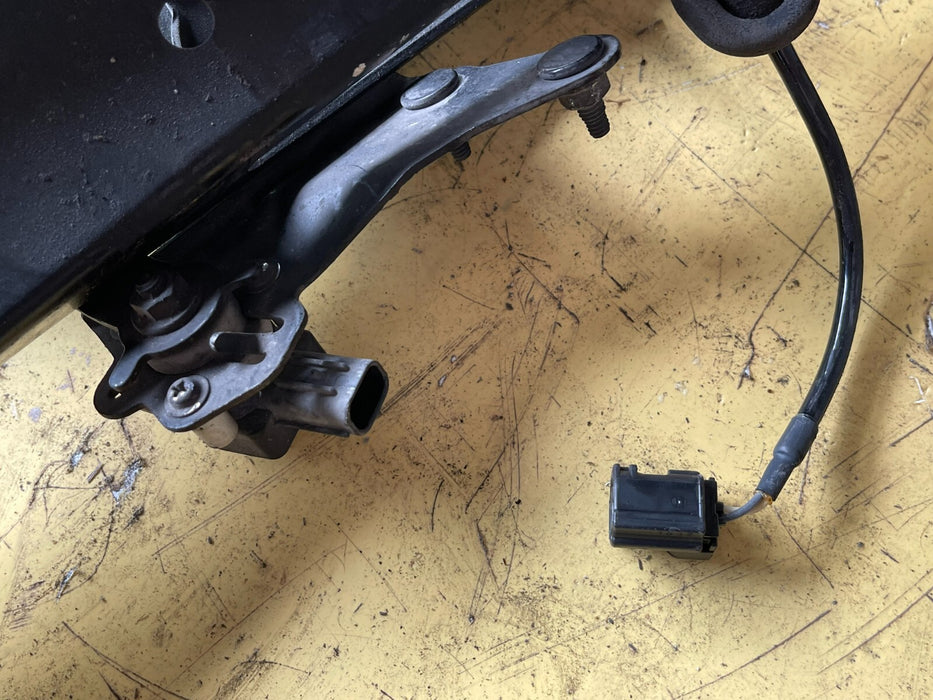 2017 SUBARU BRZ REAR LEFT SIDE KNUCKLE COMPLETE OEM 2018 2019