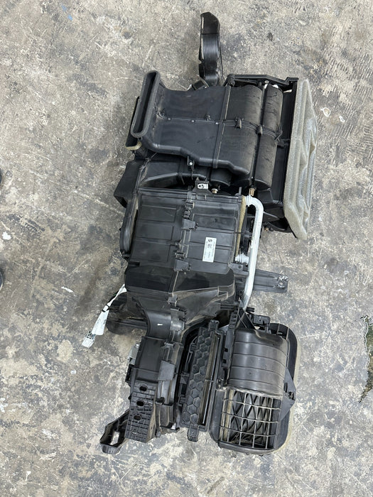 2023 2024 FORD F350 F250 DIESEL 6.7L HEATER CORE BOX HVAC OEM PC3H-19B555-SG