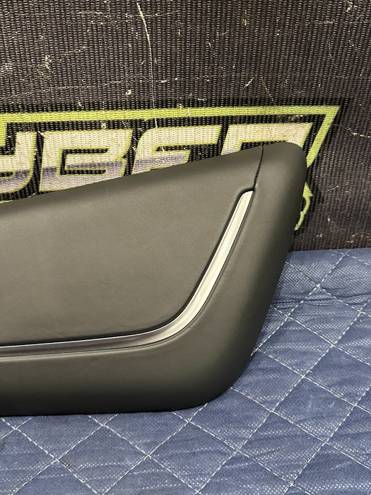 2014 AUDI R8 CENTER CONSOLE RIGHT PASSENGER TRIM PANEL OEM 423 863 970 C