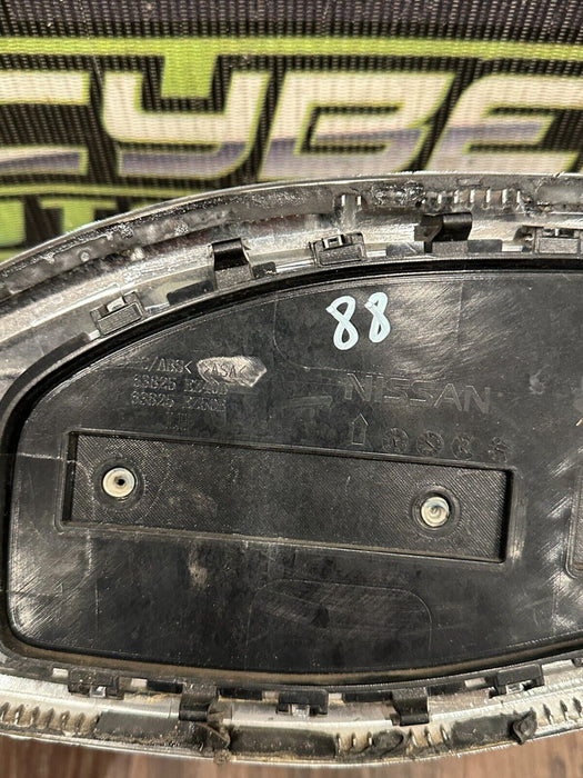 2016 NISSAN TITAN XD CUMMINS TURBO DIESEL LEFT FENDER EMBLEM OEM 63825 EZ40B