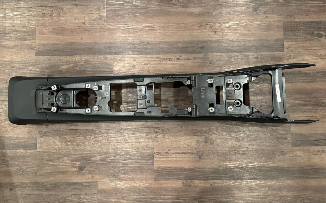 2017-18 AUDI R8 PLUS SPYDER CENTER CONSOLE BASE ASSEMBLY OEM *READ/FLAWS*