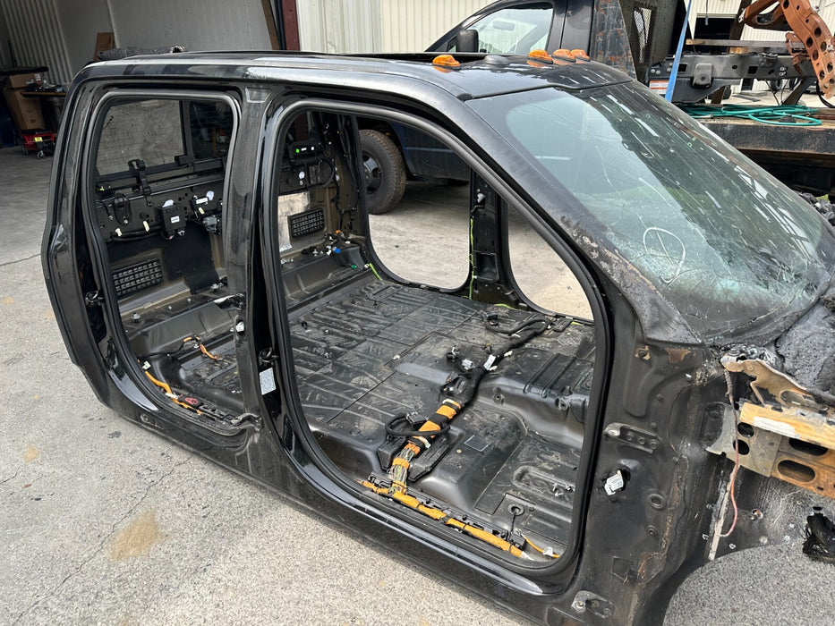 2017 2018 2019 FORD F250 F350 F450 BLACK CREW CAB SHELL MOONROOF W/ BACK GLASS