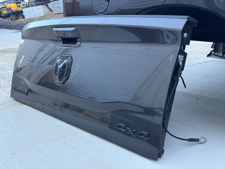 2019-2024 RAM 2500 3500 LARAMIE TAILGATE COMPLETE W/ CAMERA GREY OEM