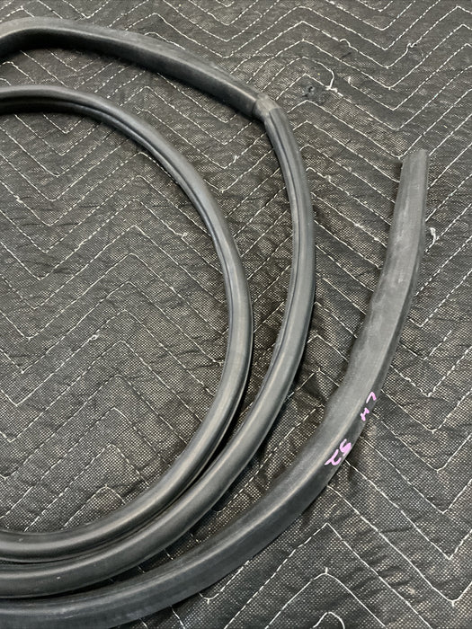 2017 TOYOTA 86/BRZ/FRS LEFT DRIVER DOOR SEAL WEATHER STRIP OEM