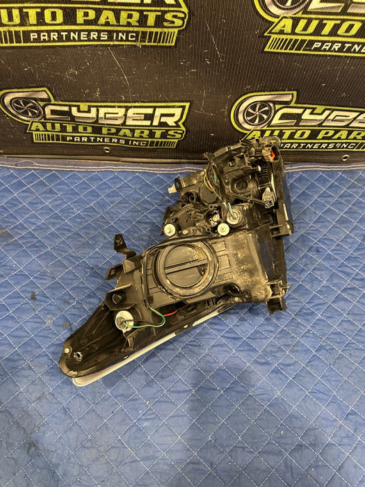2009-2011 INFINITI G37 COUPE DRIVER LEFT HEADLIGHT BLACK HOUSING OEM *BLEMISH 4*