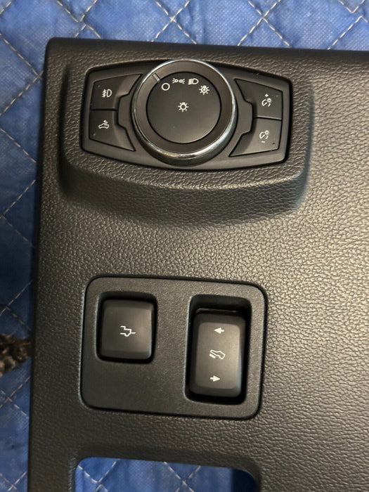 2018 2019 FORD F250 F350 PLATINUM DRIVER SIDE LOWER DASH KNEE PANEL TRIM OEM