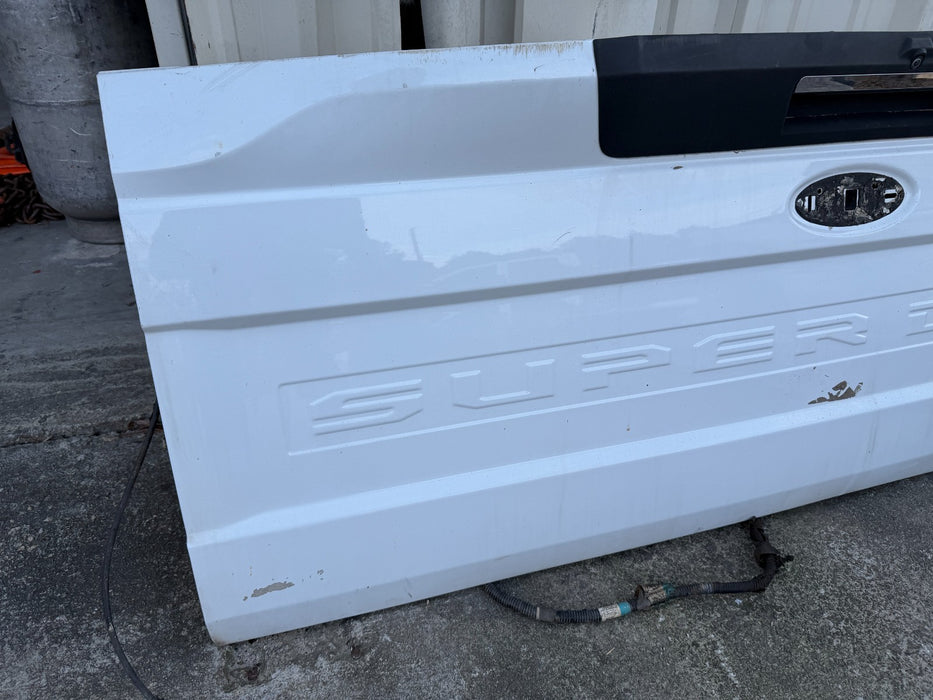 2020 2021 2022 FORD F250 F350 F450 LARIAT TAILGATE OXFORD WHITE OEM *DAMAGE*