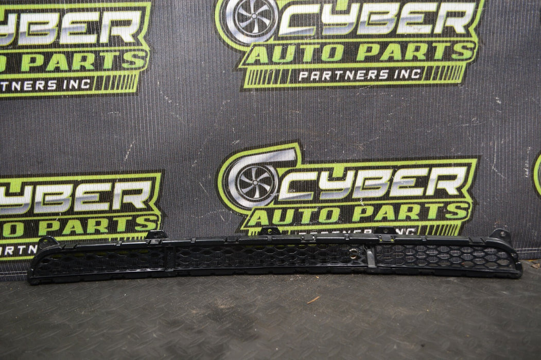 2017 2018 AUDI R8 REAR BUMPER CENTER GRILLE OEM GENUINE