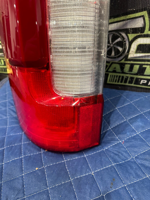 2017-2019 FORD F250 F350 F450 DRIVER LEFT TAIL LIGHT OEM *WATER DAMAGE*