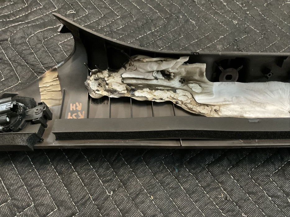 2017-2022 FORD F250 F350 F450 KING RANCH A PILLAR PASSENGER TRIM OEM~MINOR BURN~