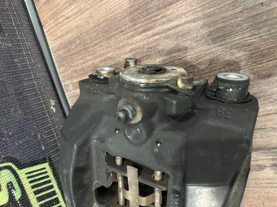 2021 AUDI R8 REAR LEFT EMERGENCY PARKING BRAKE CALIPER OEM 4S0 615 403 E