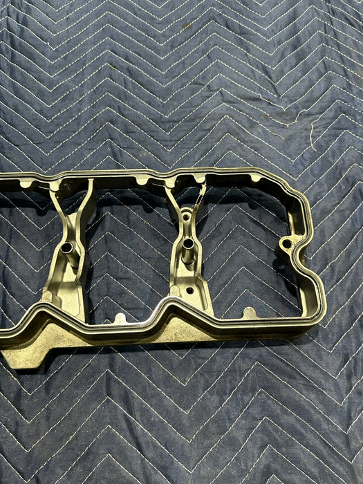 2015 DODGE RAM 2500 ENGINE VALVE COVER ROCKER HOUSING OEM 3975944