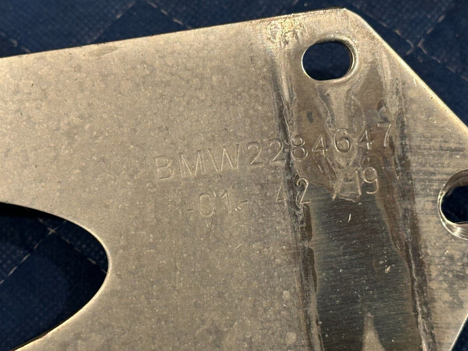 2015-2020 BMW M4 F82 CONNECTING SUPPORT BRACE BRACKET 33 31 2 284 647 OEM