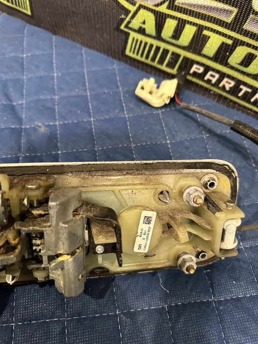 2017-2022 FORD F250 F350 F450 LIMITED FRONT DRIVER LEFT DOOR HANDLE (UG) OEM