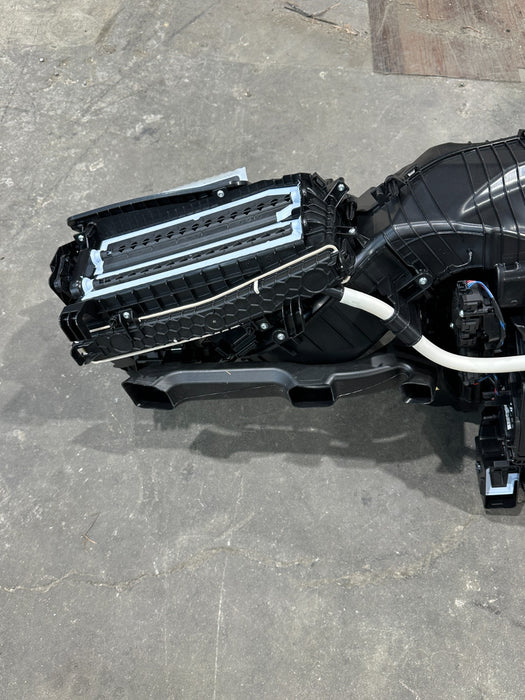 2024 BMW M3 M4 G80 G82 HVAC HEATER BLOWER BOX ASSEMBLY OEM 7949741