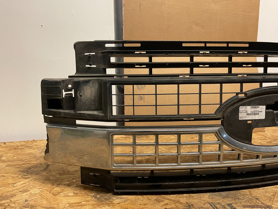 2017 2018 2019 FORD F250 F350 F450 PLATINUM GRILLE *DAMAGE* OEM