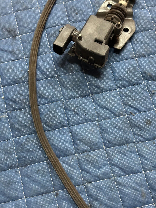 2014 AUDI R8 FUEL CAP DOOR LID ASSEMBLY OEM 420 809 900 *READ DESC/SCUFFS*