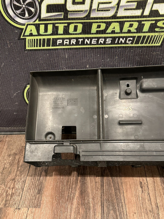 2021 AUDI R8 REAR AIR GUIDE PANEL TRIM OEM 4S0 121 139 C