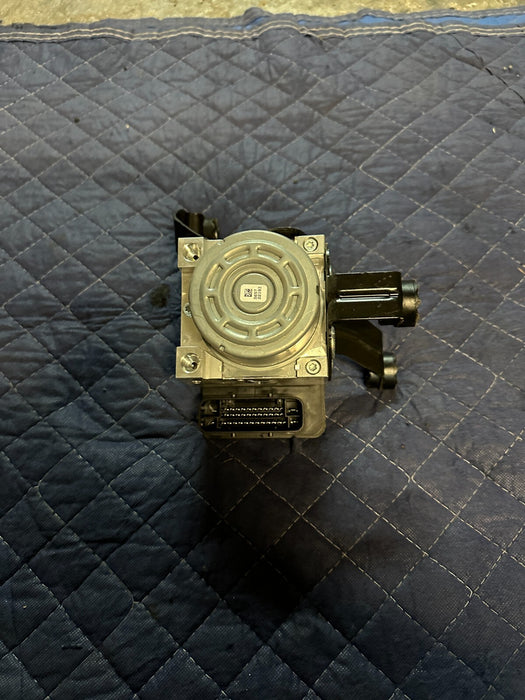 2020 BMW M4 F82 ABS PUMP MODULE 8 096 587 34 51 8 469 017