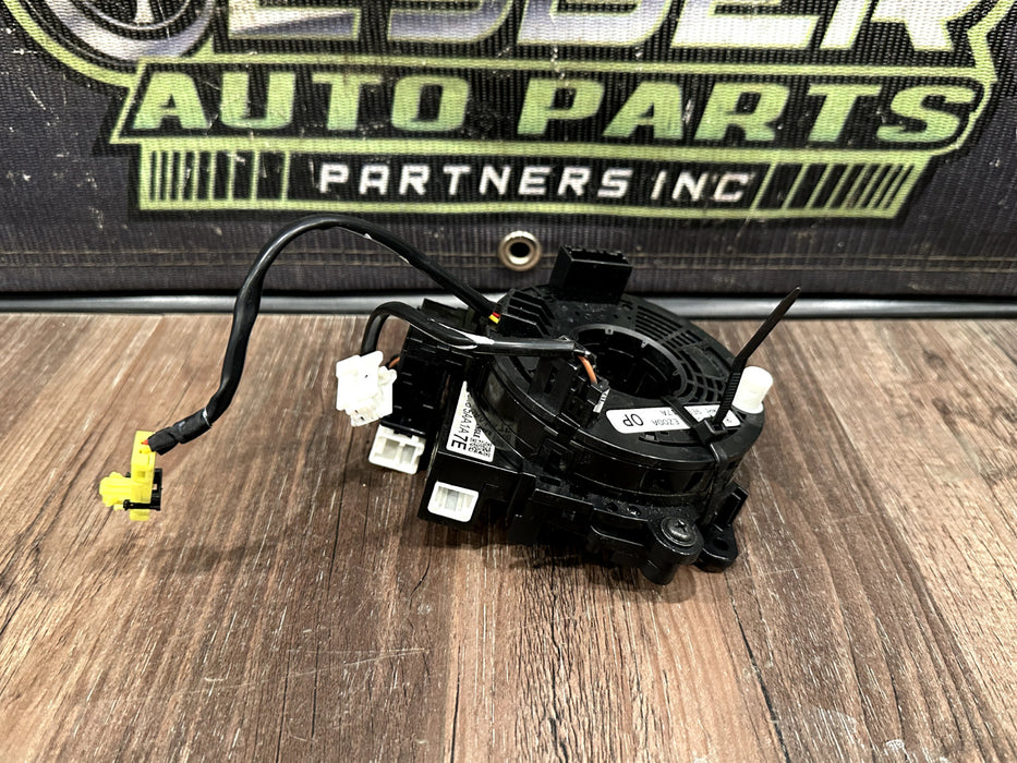 2016-2019 NISSAN TITAN & TITAN XD STEERING WHEEL CLOCK SPRING OEM 2555 EZ00A