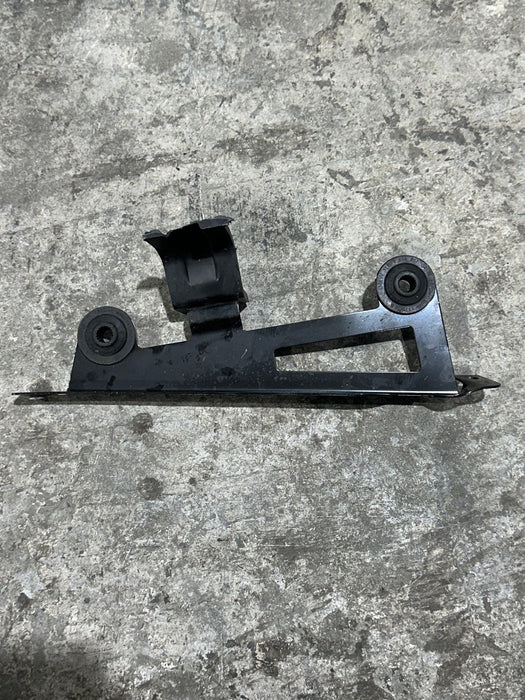 2024 BMW M3 M4 G80 G82 FRONT RADIATOR MOUNTING BRACKET OEM 8074896