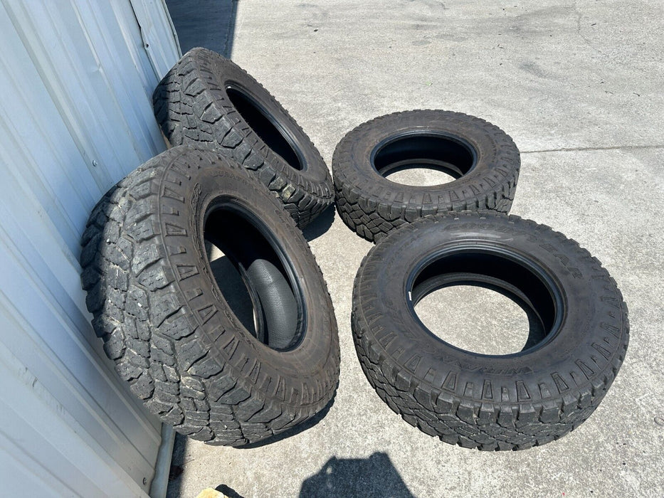 GOODYEAR DURATRAC LT285/75R18 TIRES SET (4) 400 MILES FORD F250