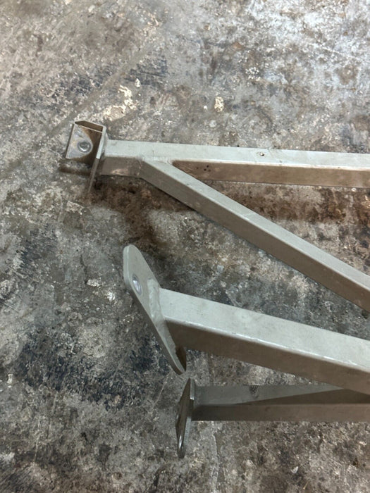 2014 AUDI R8 FRONT PASSENGER RIGHT FENDER RADIATOR SUPPORT STRUCTURE 420805372A