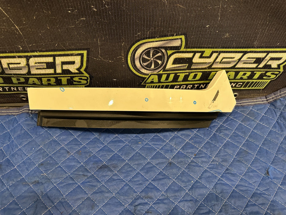 2017 RAM 2500 3500 FRONT LEFT HEADLIGHT GRILLE FILLER TRIM OEM *WEAR #4*