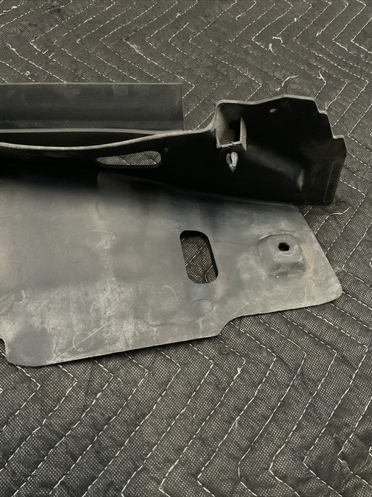 2013 INFINITI JX35 FRONT RIGHT PASSENGER FENDER HOOD SEAL COVER TRIM 638E8-3JA0A