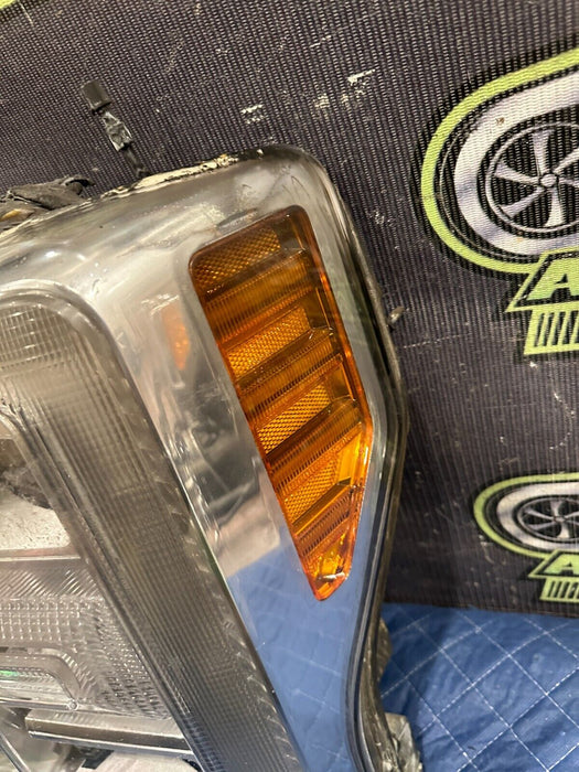 2017-2019 FORD F250 F350 F450 DRIVER LEFT LED HEADLIGHT OEM *BURNT/READ*