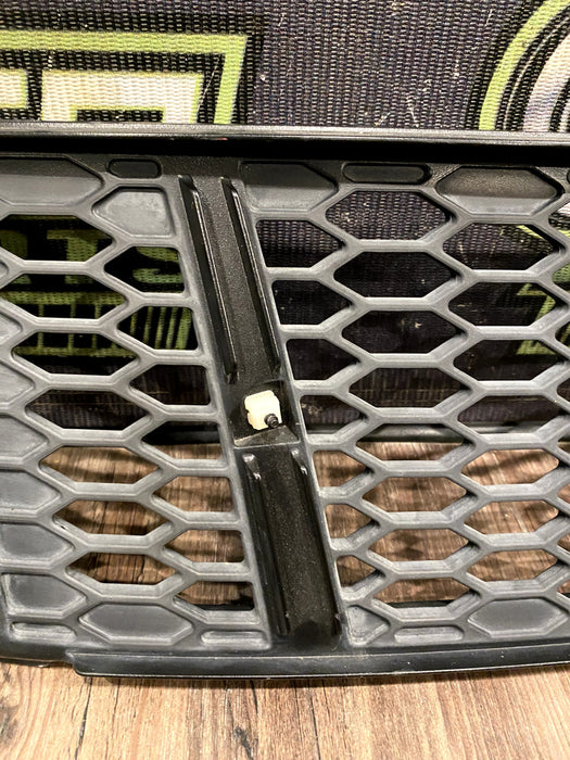 2017 2018 AUDI R8 PLUS REAR LEFT BUMPER GRILLE VENT OEM