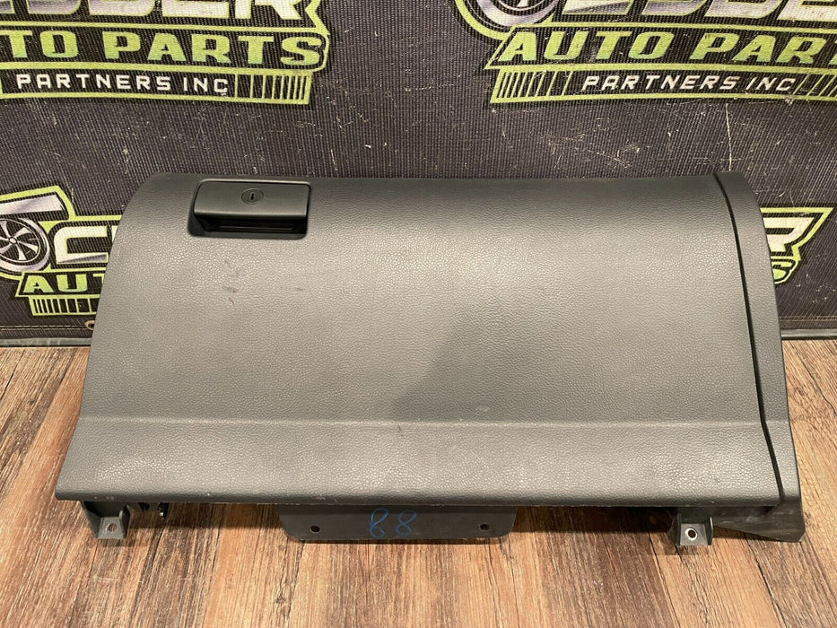 2016 NISSAN TITAN GLOVE BOX W/ STORAGE COMPARTMENT ASSEMBLY OEM *READ DESC*