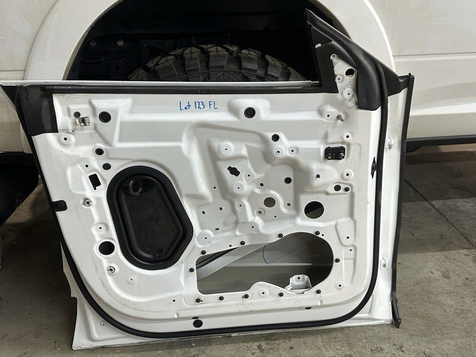 2018-2024 LAMBORGHINI URUS FRONT LEFT DOOR SHELL OEM *MINT*